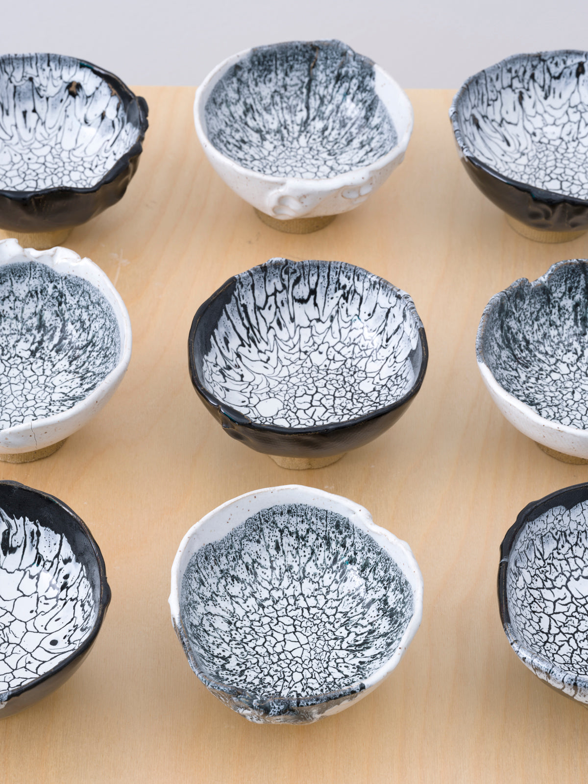 SMALL BOWL (FOOTED)