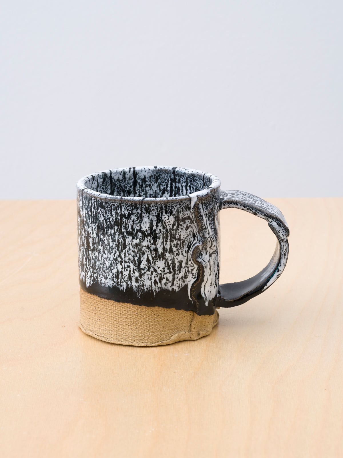 MUGS