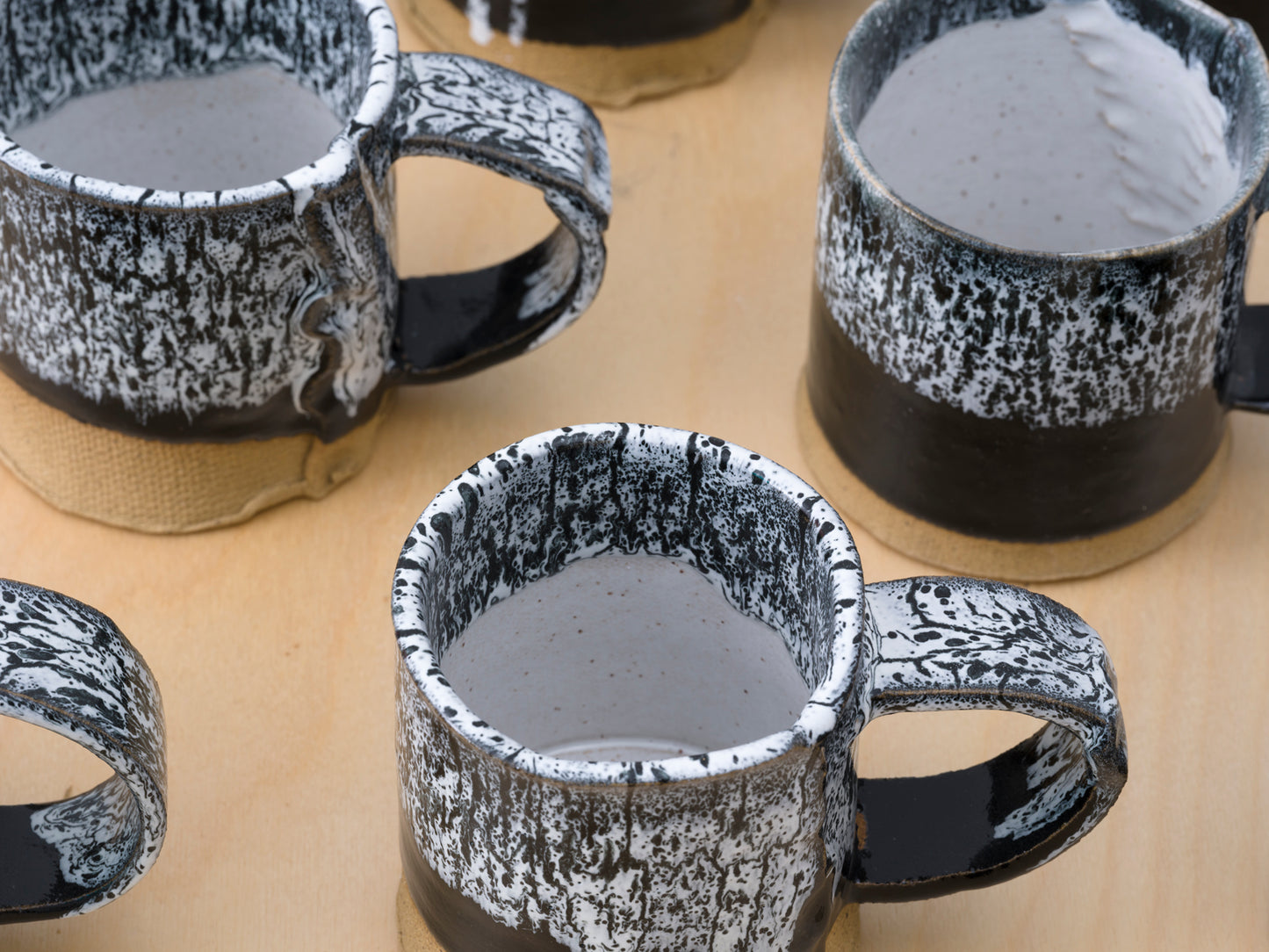 MUGS