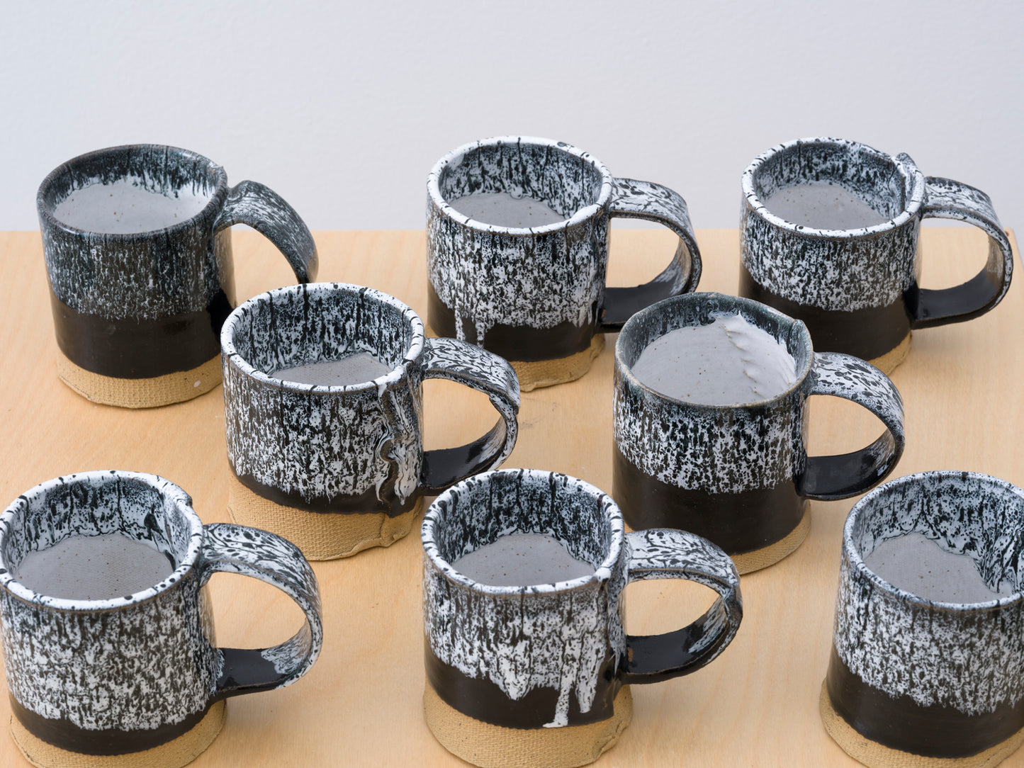 MUGS