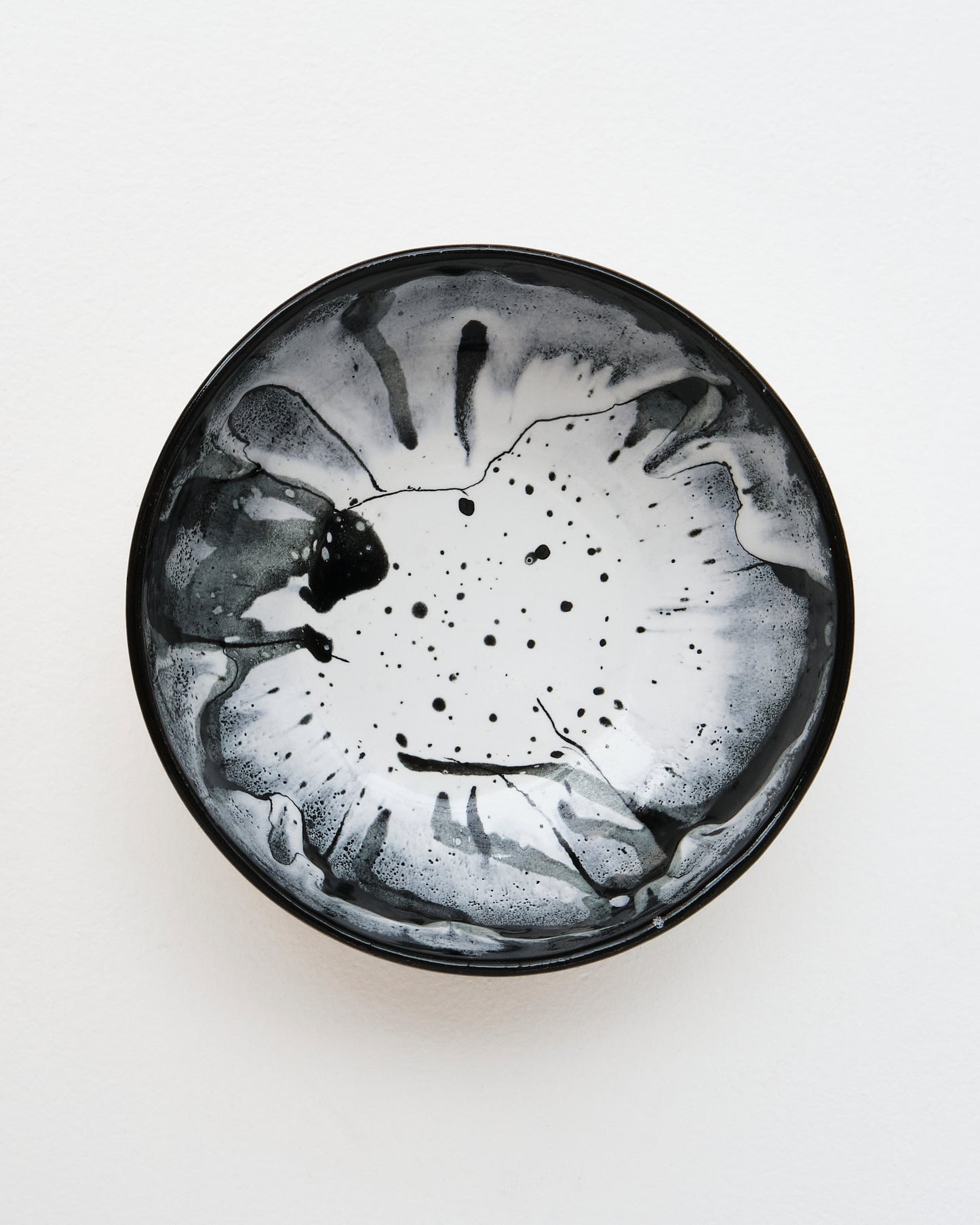 Medium smooth bowl